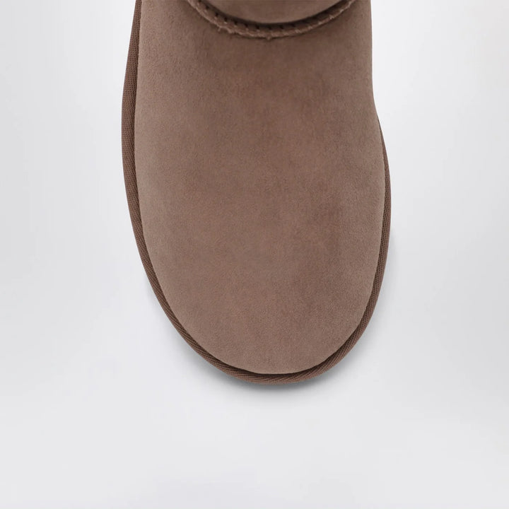 UGG - Classic Ultra Mini Rocky Oak boot