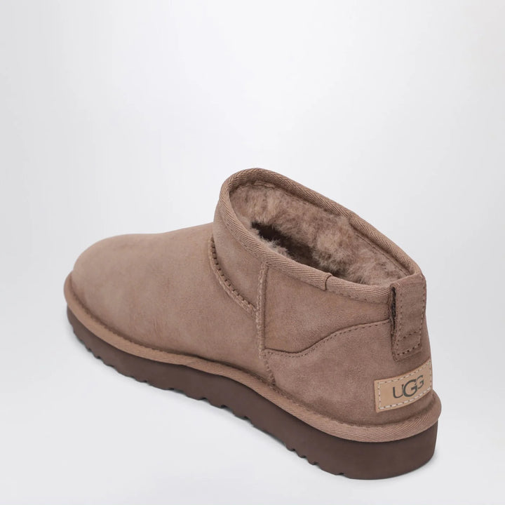 UGG - Classic Ultra Mini Rocky Oak boot