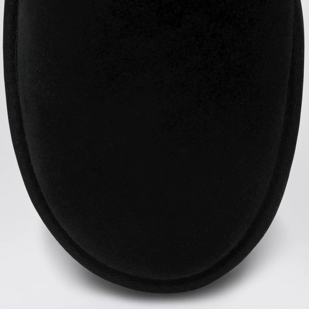 UGG - Classic Ultra Mini black boot with platform
