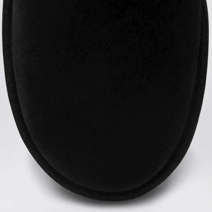 UGG - Classic Ultra Mini black boot with platform