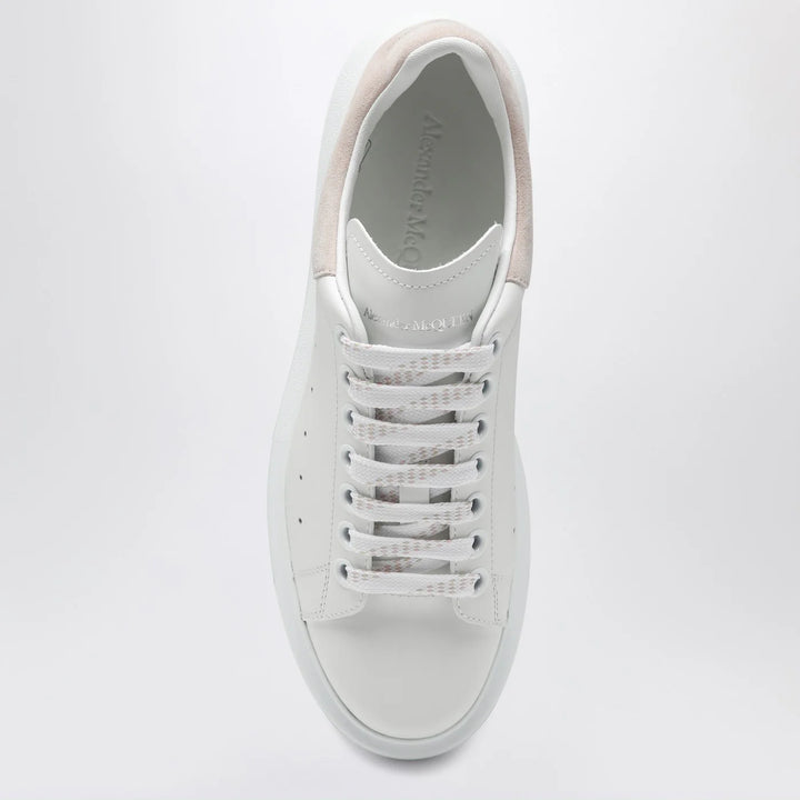 Alexander McQueen - Oversized Sneakers in white/patchouli