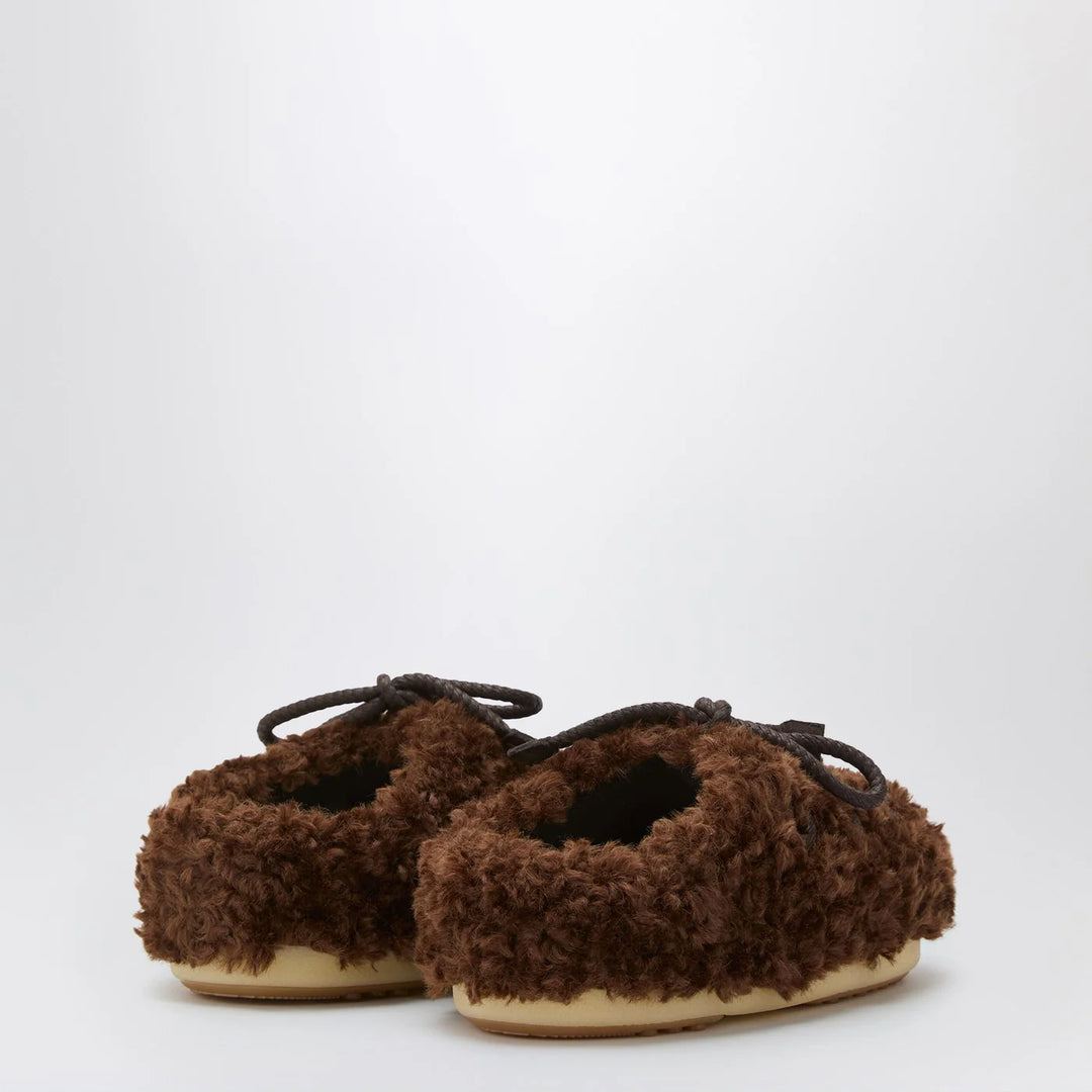 Moon Boot - Dark brown curly shearling mules