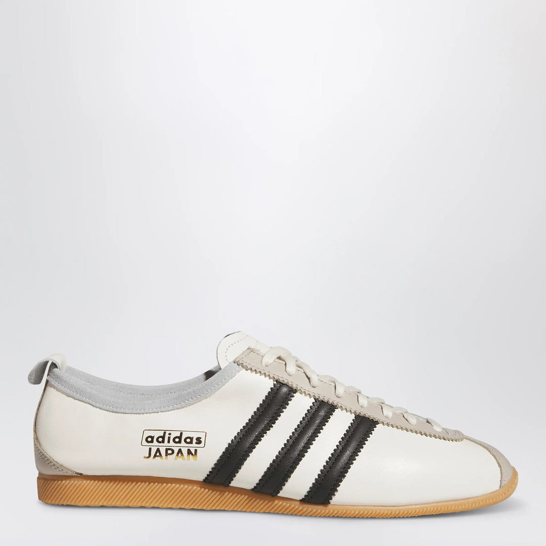 adidas Originals - Sneaker Japan Off White / Core Black / Wonder Beige Brand Apparel & Accessories > Shoes