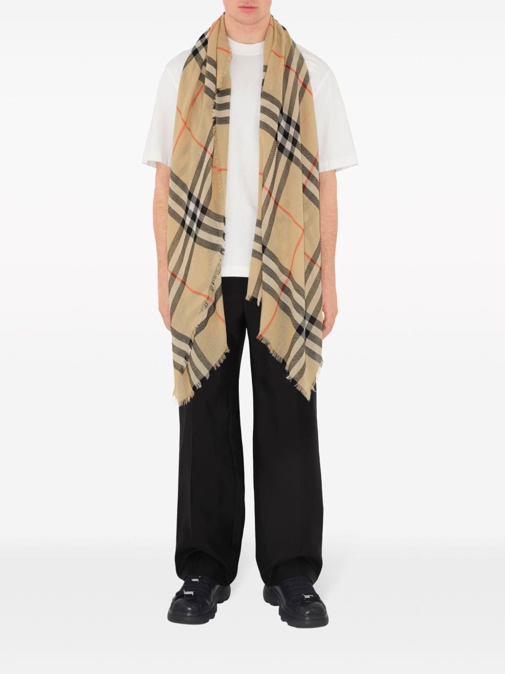 Burberry Scarves Hats & Gloves UNI Burberry Scarfs Beige Burberry Scarfs Beige Brand