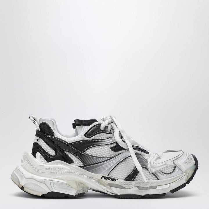 Shoes Balenciaga - Runner 2 Gradient sneakers in white/black Brand